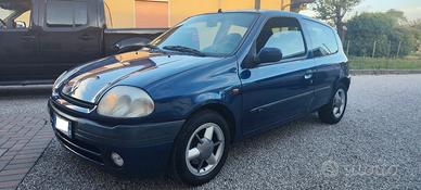 Renault Clio 1.6 16V 110cv 3 porte