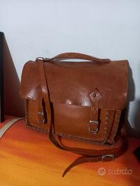 borsa cuoio vintage  vissuta