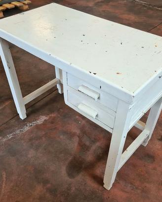scrivania bambino in legno usata