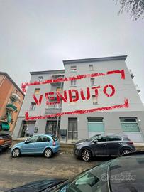 Appartamento di 111 m² con 4 locali e box auto a I