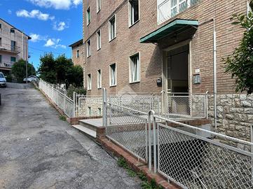 4 LOCALI A PERUGIA