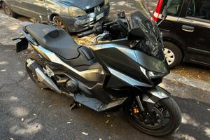HONDA FORZA 750