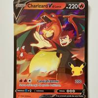 Carta Pokemon di Charizard V Oversize di Lance