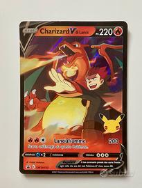 Carta Pokemon di Charizard V Oversize di Lance