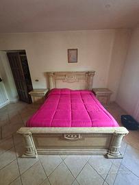 letto e comodini legno marmo