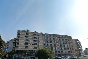 Stanza Singola Como con Balcone Libero da Subito
