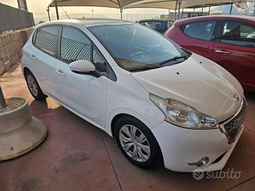 Peugeot 208 1.4 HDi 68 CV 5 porte Access