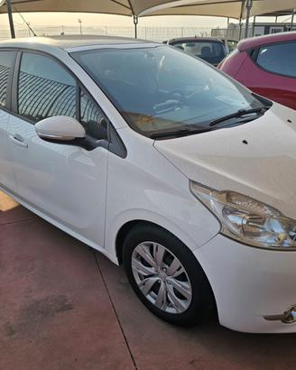 Peugeot 208 1.4 HDi 68 CV 5 porte Access