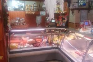 Locale commerciale a pochi passi dal mare