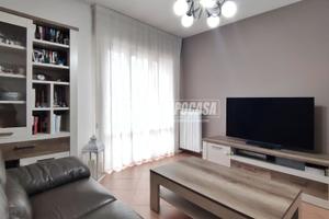 LUMINOSO TRILOCALE RISTRUTTURATO