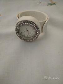 orologio con brillantini a bracciale 