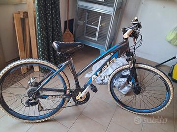 bicicletta Mountain bike atala