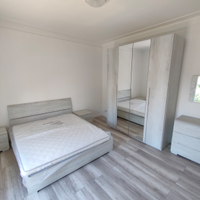 Camera matrimoniale uso esclusivo (Aprile)