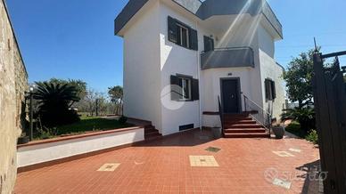 VILLA SINGOLA A POZZUOLI