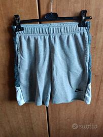 Pantaloncini corti Nike
