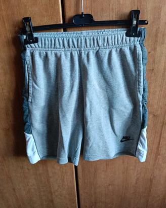 Pantaloncini corti Nike