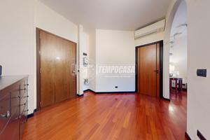 TRILOCALE LUMINOSO PIANO ALTO!