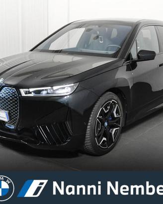 BMW iX xdrive50 pacchetto sportivo