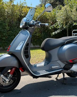 Vespa GTS 300 HPE SuperSport