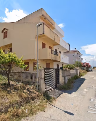 Villetta semindipendente a pochi passi dal mare