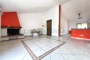 S1 - mansarda 4 vani con box e posto auto