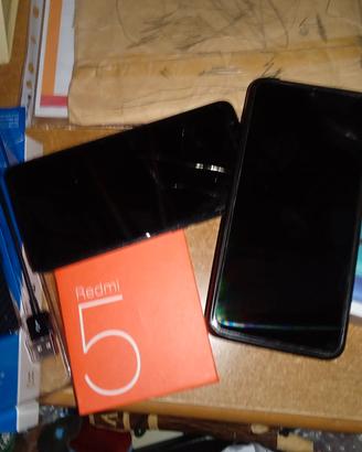 telefoni e carica batterie