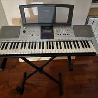 Tastiera Yamaha psr e323
