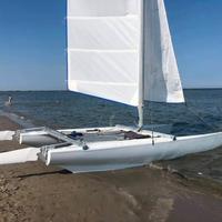 catamarano Felix 17