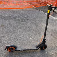 Xiaomi Electric Scooter pari al nuovo