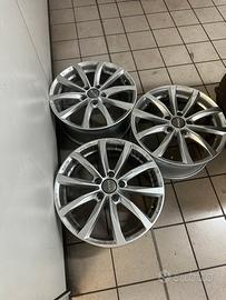 cerchi in lega Mak Wolf  r17+ gomme invernali