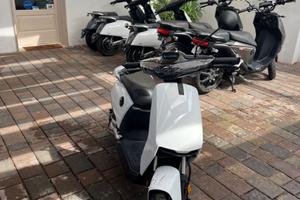 Vmoto Super Soco CUx elettrico – Nuovo da immatric
