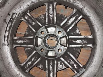 cerchio per auto d'epoca 