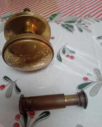 Spioncino  e pomello