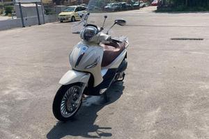 Beverly 300i.e