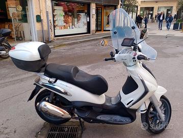 Beverly tourer 300ie