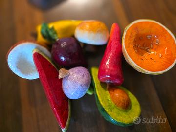 frutta e verdura artigianale in carta pesta