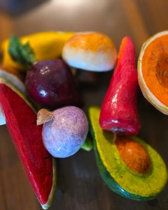 frutta e verdura artigianale in carta pesta