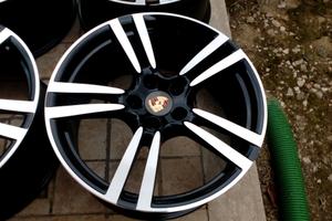 CERCHI 20 ORIGINALI PORSCHE COD:2154
