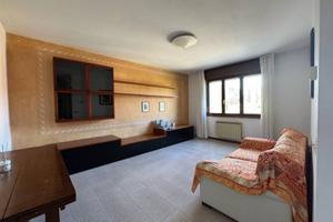 Appartamento di 95 m² con 4 locali e box auto a Mi