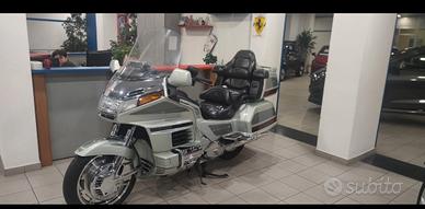 moto Honda gollduin 1500sl