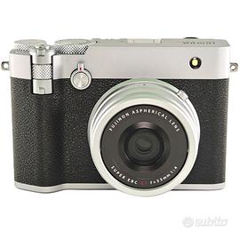 FUJIFILM GFX100RF Silver 500 Scatti