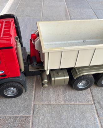 Camion arocs mercedes bruder