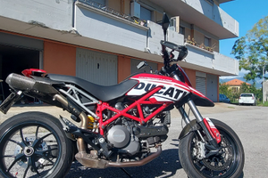 Hypermotard 796