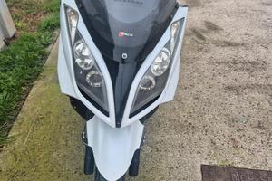 kymco downtown 300i 