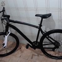 Bici Btwin Rockrider ST100. Cambio Shimano 3x7. 