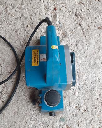 Pialla elettrica Ryobi L1323A 82mm