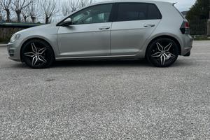 Volkswagen Golf 7 1.6 TDI 110CV
