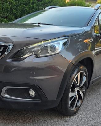Peugeot 2008 BlueHDi 120 S&S Black Matt