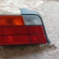 Faro posteriore bmw e36