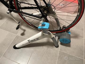 Tacx Flow Smart Trainer + Bici